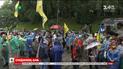 Водители автомобилей с еврономерами устроили митинг под стенами ВР