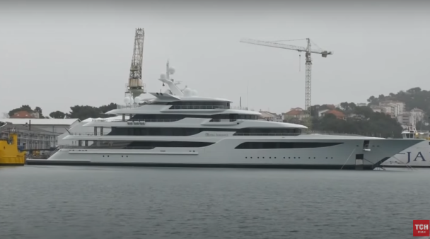 Сторонні особи можуть побачити яхту лише вийшовши в море / © 