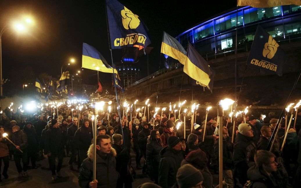 Смолоскипний марш на честь героїв Крут у Києві / © Reuters