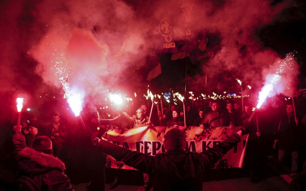 Факельный марш в честь героев Крут в Киеве / © Reuters