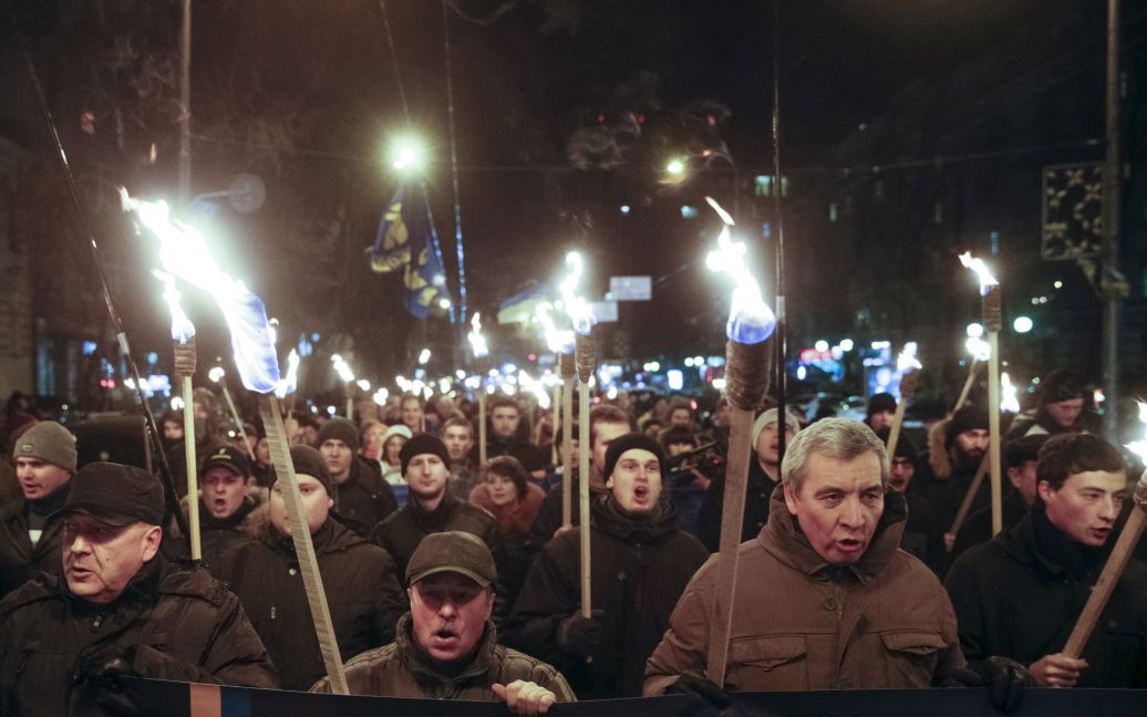 Факельный марш в честь героев Крут в Киеве / © Reuters