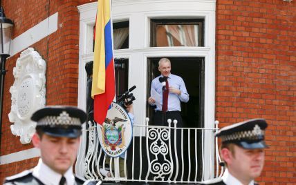 Еквадор намагався призначити Ассанжа дипломатом в Росію – Reuters