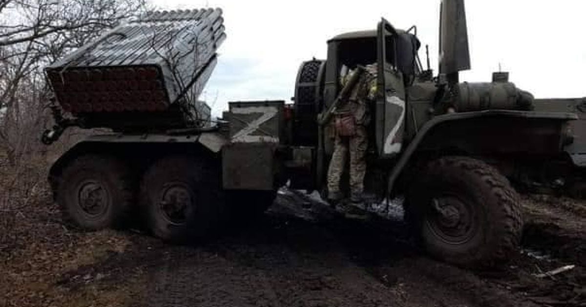 Оккупанты обстреливают гражданских и создают гуманитарный кризис: утренняя сводка Генштаба