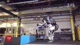 Паркур от андроида. Американская компания научила робота ловко преодолевать любые препятствия