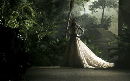 Показ Elie Saab на Неделе Haute Couture прошел в тропическом лесу