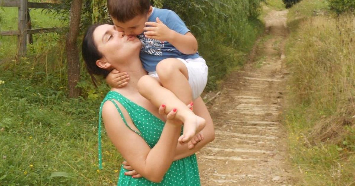 Барбир показала фото без макияжа