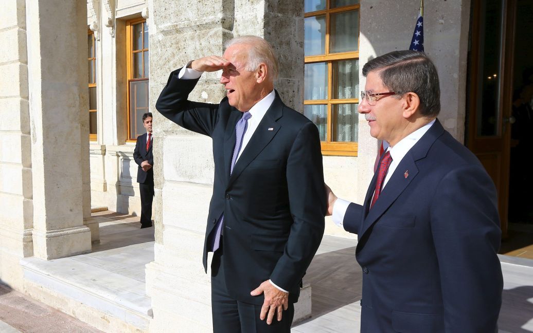 Байден обсудил сирийскую проблему с премьером Турции / © Reuters