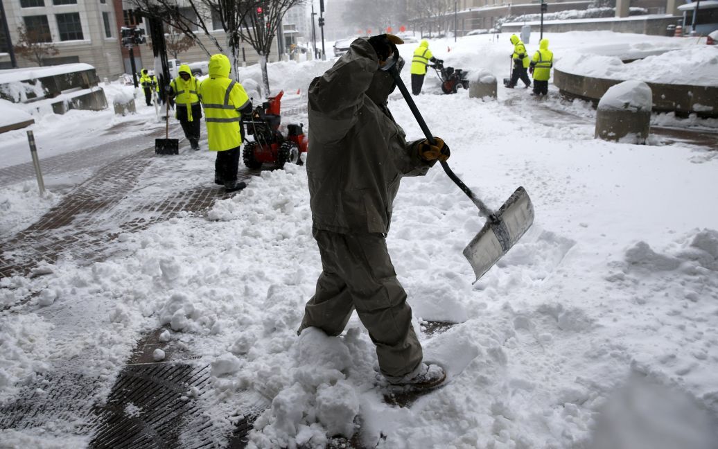 Восток США страдает от снежного шторма. / © Reuters