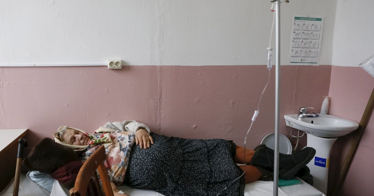 В Украине сокращается количество коек в больницах