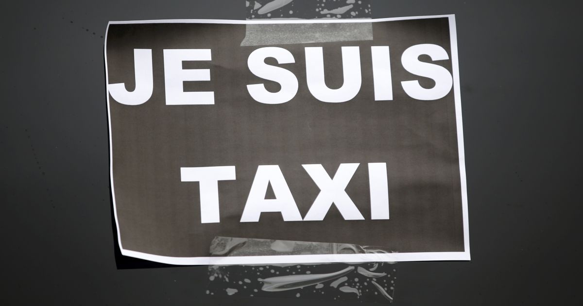 Во Франции таксисты протестуют против Uber / © Reuters