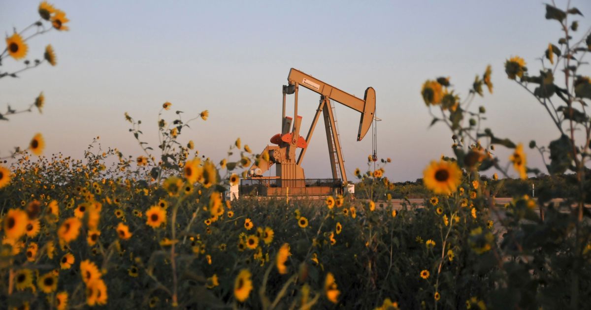 Нефть в США могут обложить "экологическим" налогом