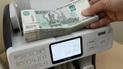 Российский рубль и биржи устремились вниз из-за падения цен на нефть