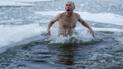 Кияни відзначили Водохреще у крижаній воді