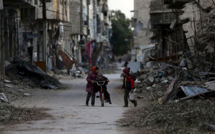 Глава МИД Великобритании заявил, что РФ усиливает конфликт в Сирии