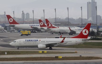 Самолет Turkish Аirlines экстренно приземлился в Ирландии: ищут бомбу
