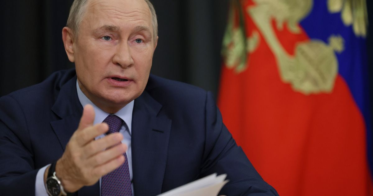 Війна стала провальною для Путіна, в Росії заговорили про два сценарії для "фюрера" - Politico