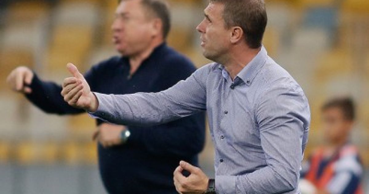 Ребров во время матча с "Говерлой"