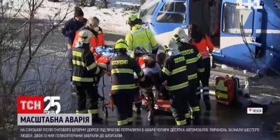 Наслідки шторму: через негоду у Чехії зіткнулися десятки машин