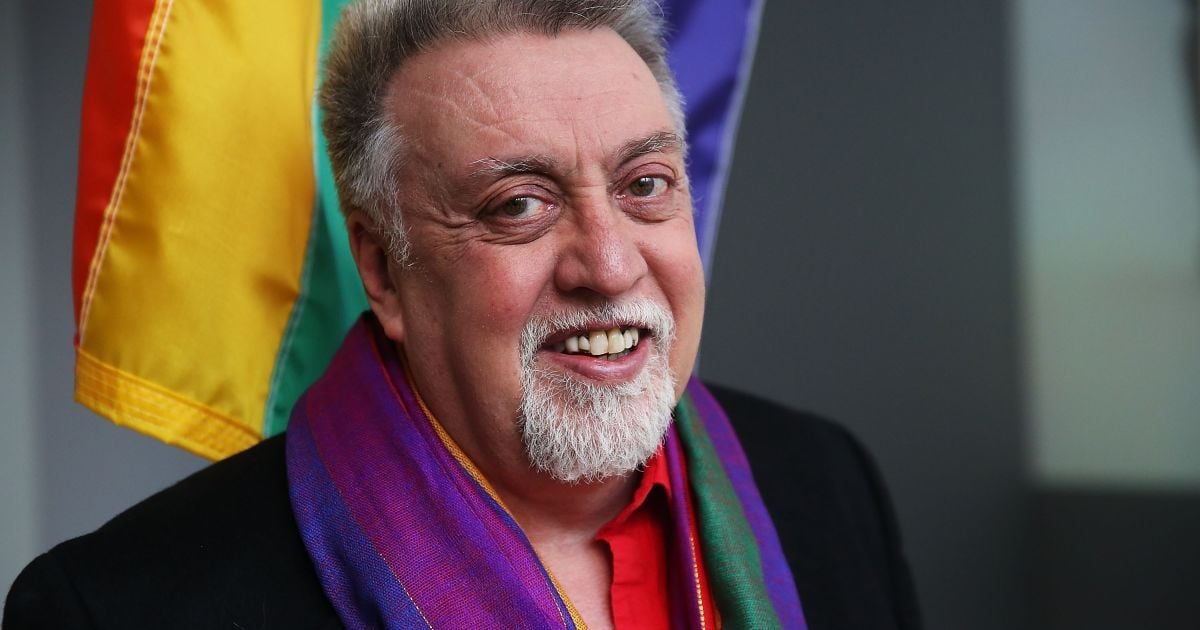 У Нью-Йорку помер художник, який створив райдужний прапор ЛГБТ-спільноти