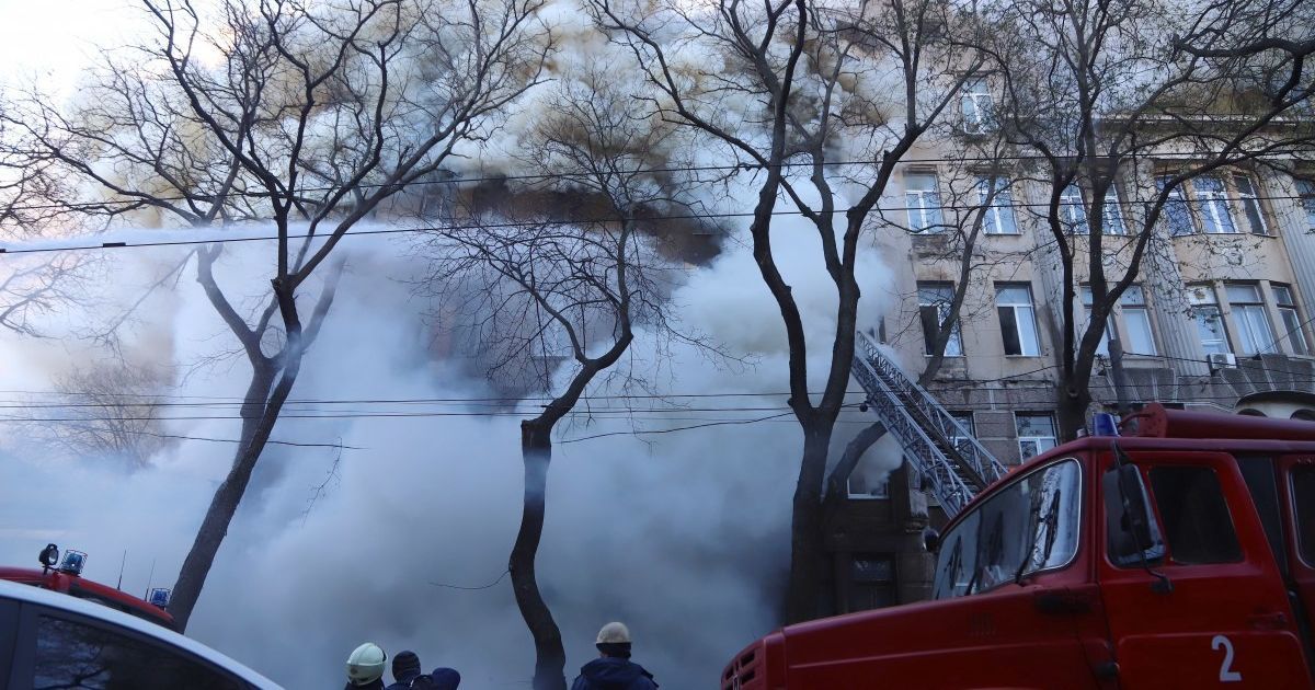 Встановлено причину смерті викладачки, яка рятувала студентів з охопленого полум'ям коледжу Одеси