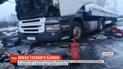 На КПП "Краковець" в салоні вантажівки розірвався газовий балон