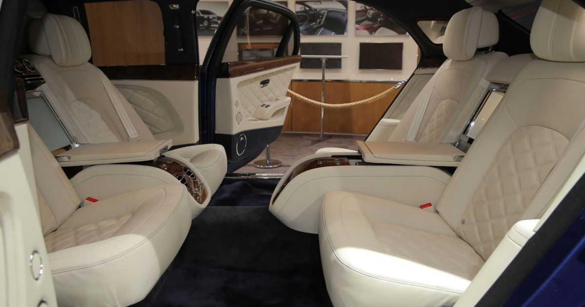 Женева-2016: Bentley Mulsanne Grand Limousine