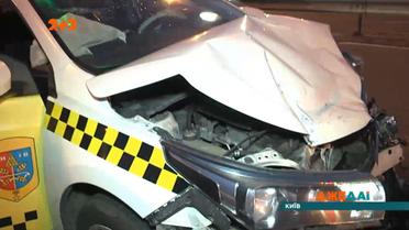 У Києві таксист врізався у "Фольксваген"