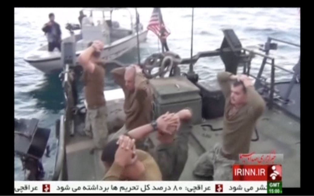 Іранські військові поставили на коліна американських моряків. / © Reuters
