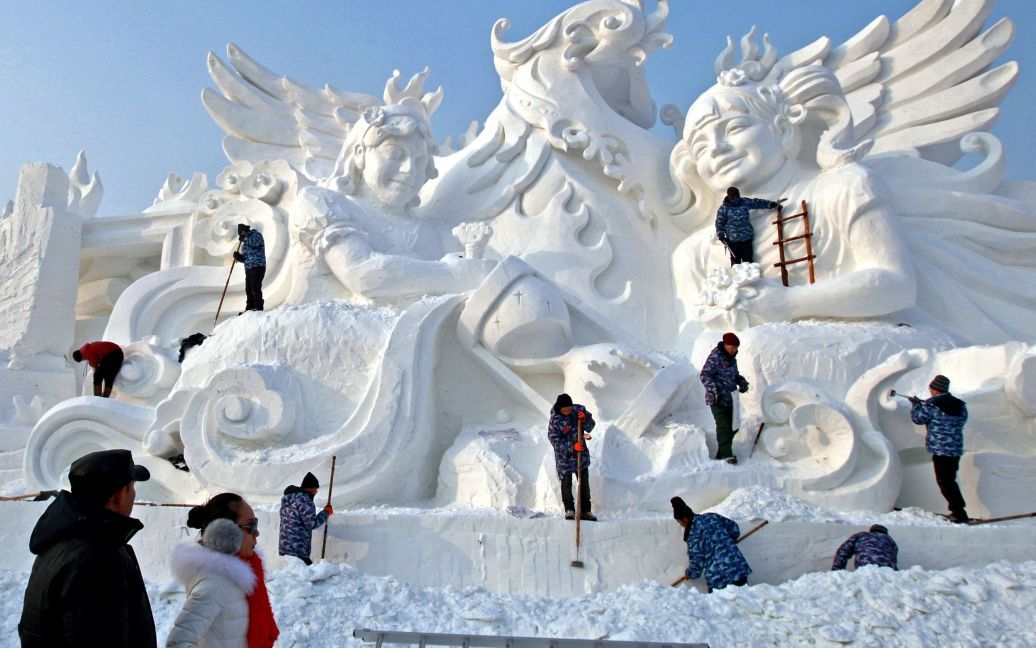 Фестиваль льодових скульптур у місті Харбін у Китаї / © Reuters