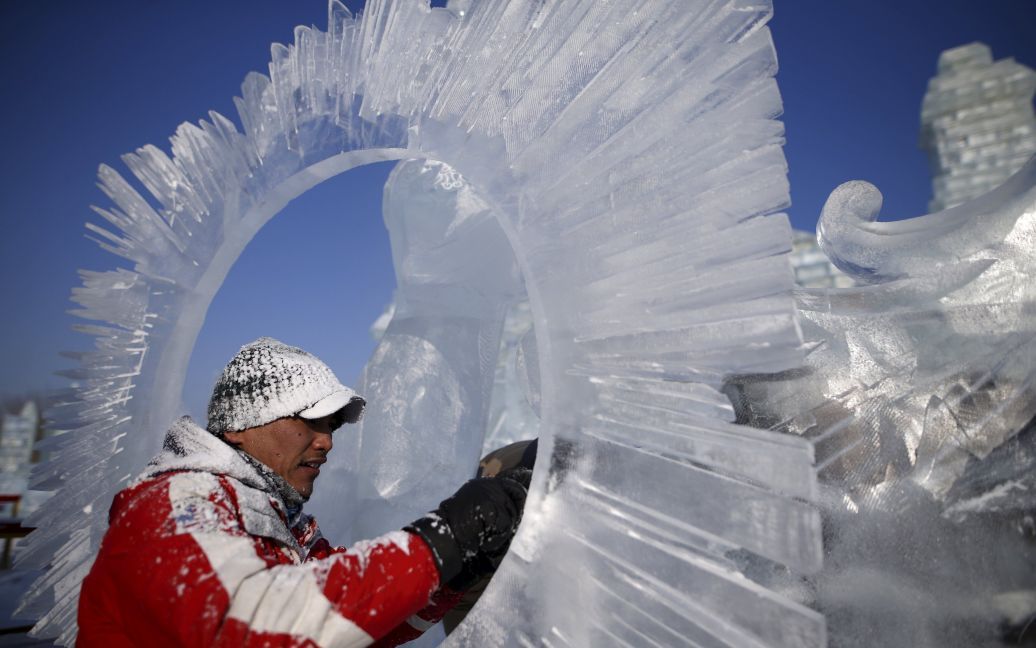 Фестиваль льодових скульптур у місті Харбін у Китаї / © Reuters