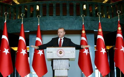 Эрдоган заявил, что РФ и Сирия создали коридор для курдов