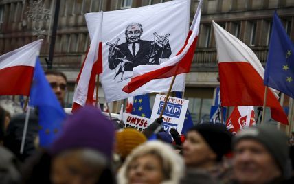В Европарламенте обвинили польское правительство в "путинизации" европейской политики