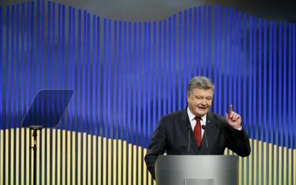 Порошенко призвал ЕС усилить давление на Россию
