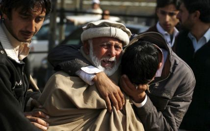 Пакистанские боевики захватили университет, взяв в заложники тысячи студентов