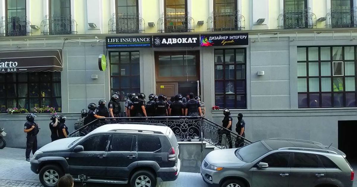 Спроба рейдерства на Воздвиженці. Поліція затримала 18 осіб і розпочала кримінальне провадження