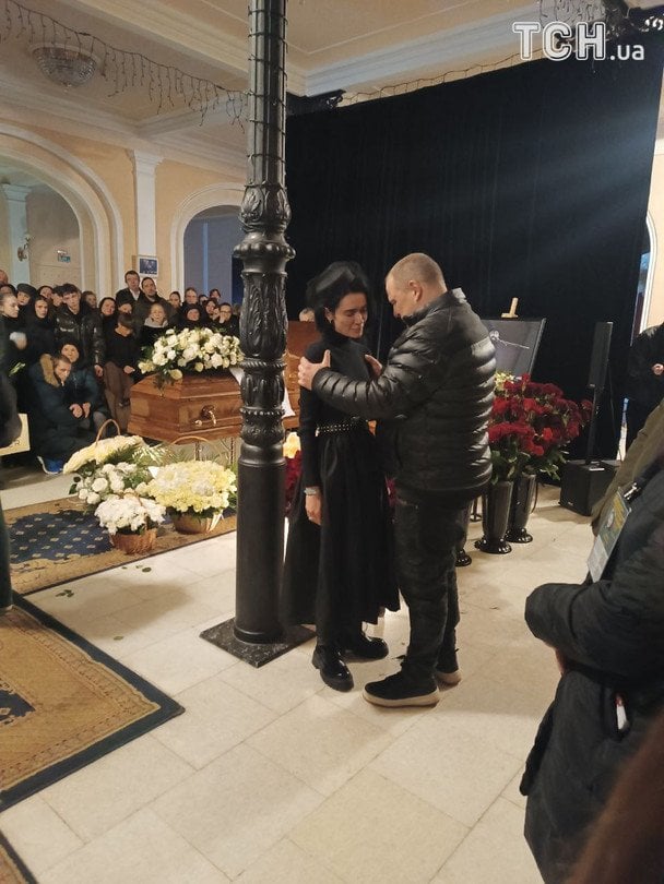 Прощання з ADAM у Києві — вдова / © ТСН