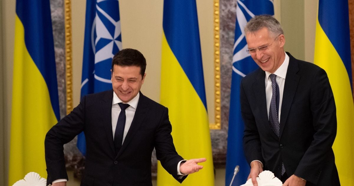 Столтенберг запросив Зеленського на саміт НАТО у Вільнюсі