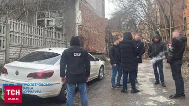 У Дніпрі затримали адвоката, що організував схему незаконного переправлення чоловіків за кордон