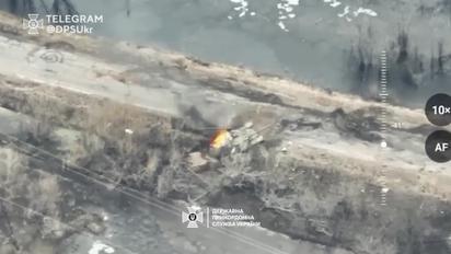 ЗСУ показали ураження російських танків на Херсонщині