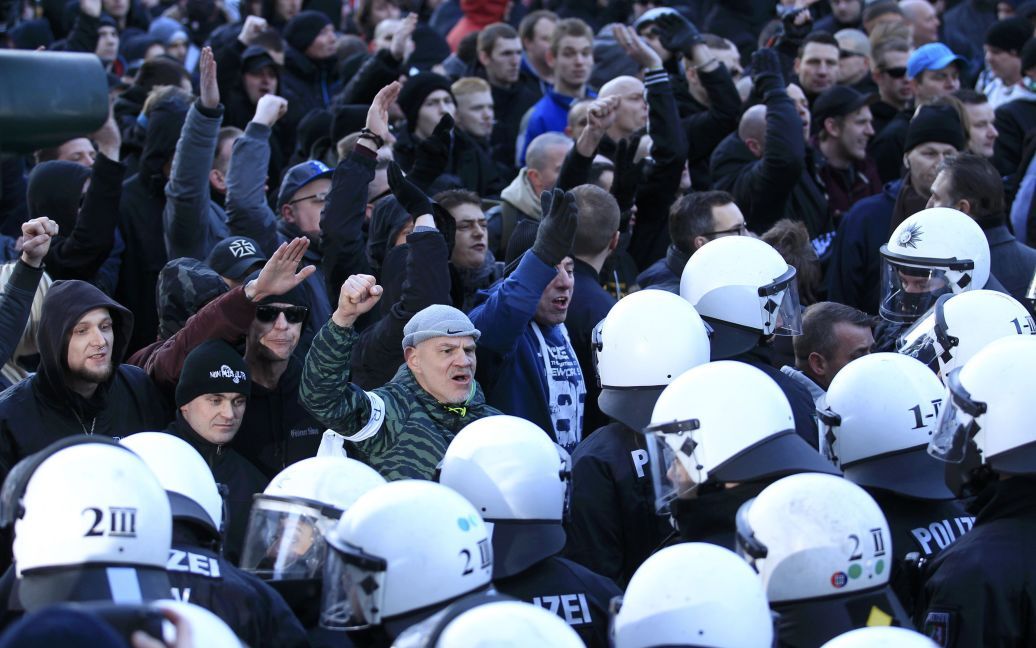 У Кельні зійшлися противники та прихильники мігрантів / © Reuters