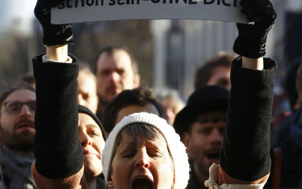 У Кельні зійшлися противники та прихильники мігрантів / © Reuters