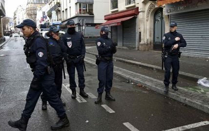 У Франції двох дівчат-підлітків запідозрили у підготовці атаки на концертний зал