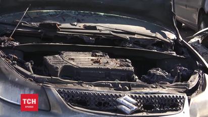У Києві вночі згоріли шість автомобілів