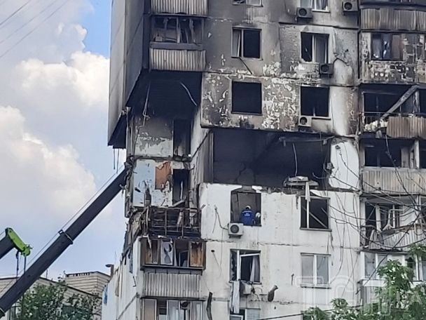 Рятувальники розбирають завали / © ТСН.ua