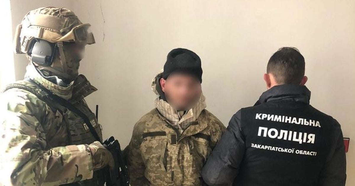 На Закарпатті спіймали в'язнів, які втекли з ізолятора і побили конвоїра та чергового: фото