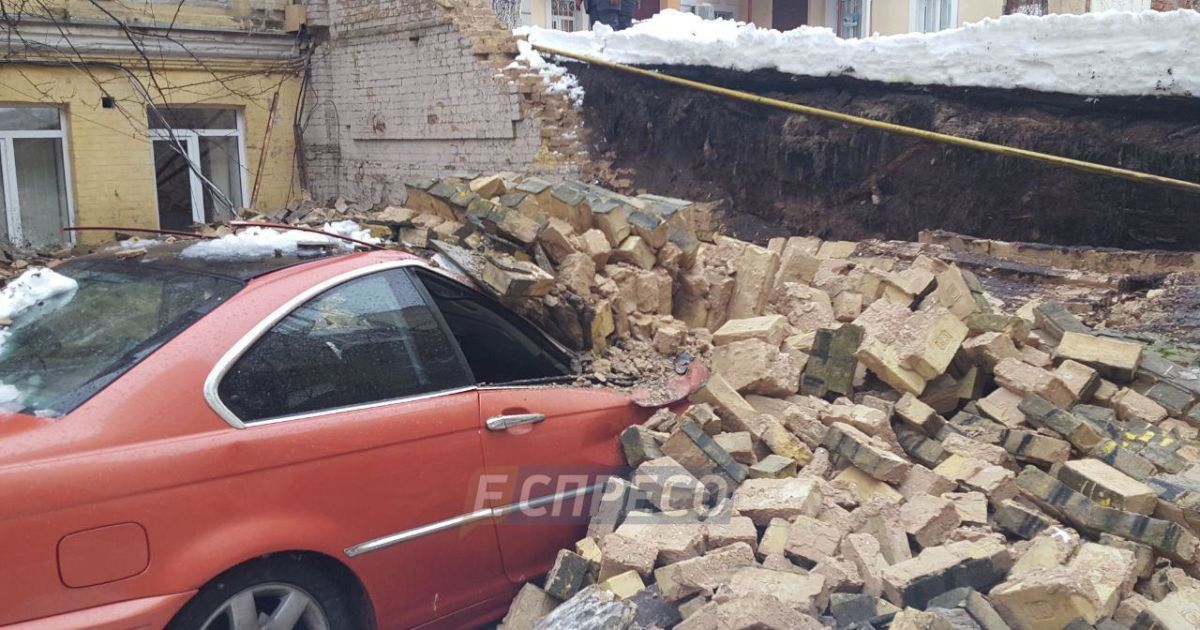 Київ обвалилася стіна_2 / © Еспресо.TV