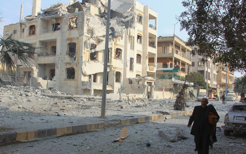У сирійському місті Ідліб в результаті серії авіуадарів загинули щонайменше 43 людини. / © Reuters