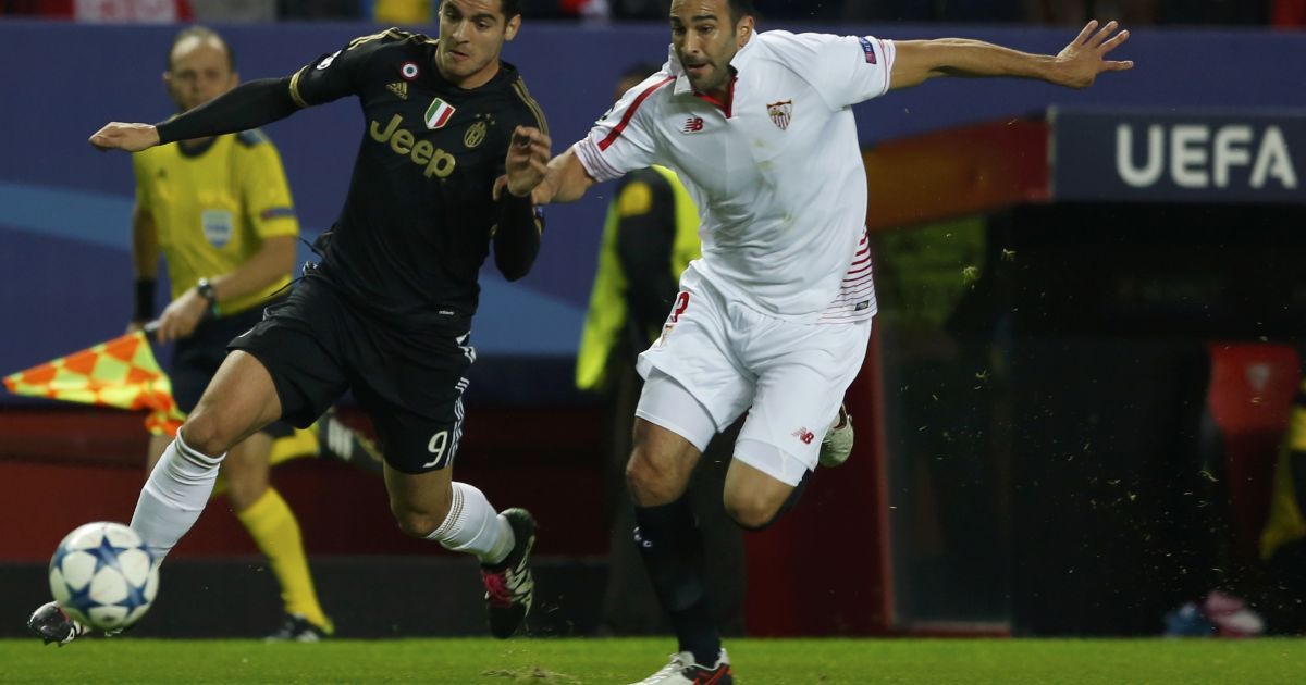 Аділь Рамі (праворуч) у матчі Ліги чемпіонів 2015/16 проти "Ювентуса".