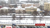 На Днепропетровщине парализован аэропорт, а пассажирский автобус в снежной ловушке