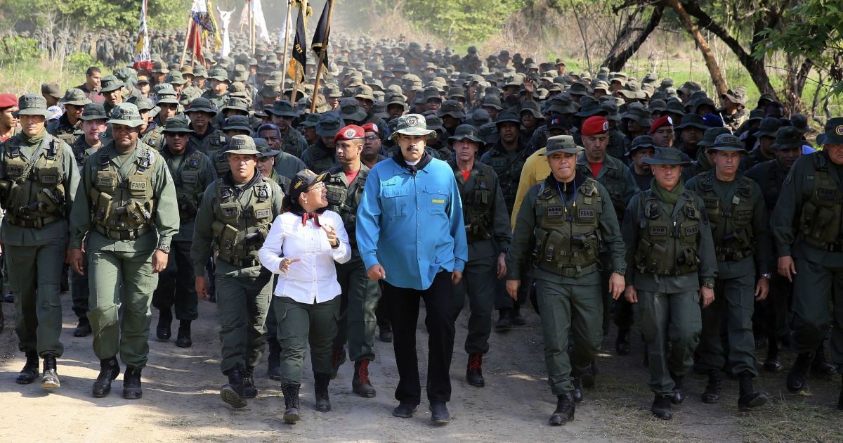 "Конструктивна" розмова Путіна і Трампа про Венесуелу і Україну. Як годинний дзвінок змінив позиції